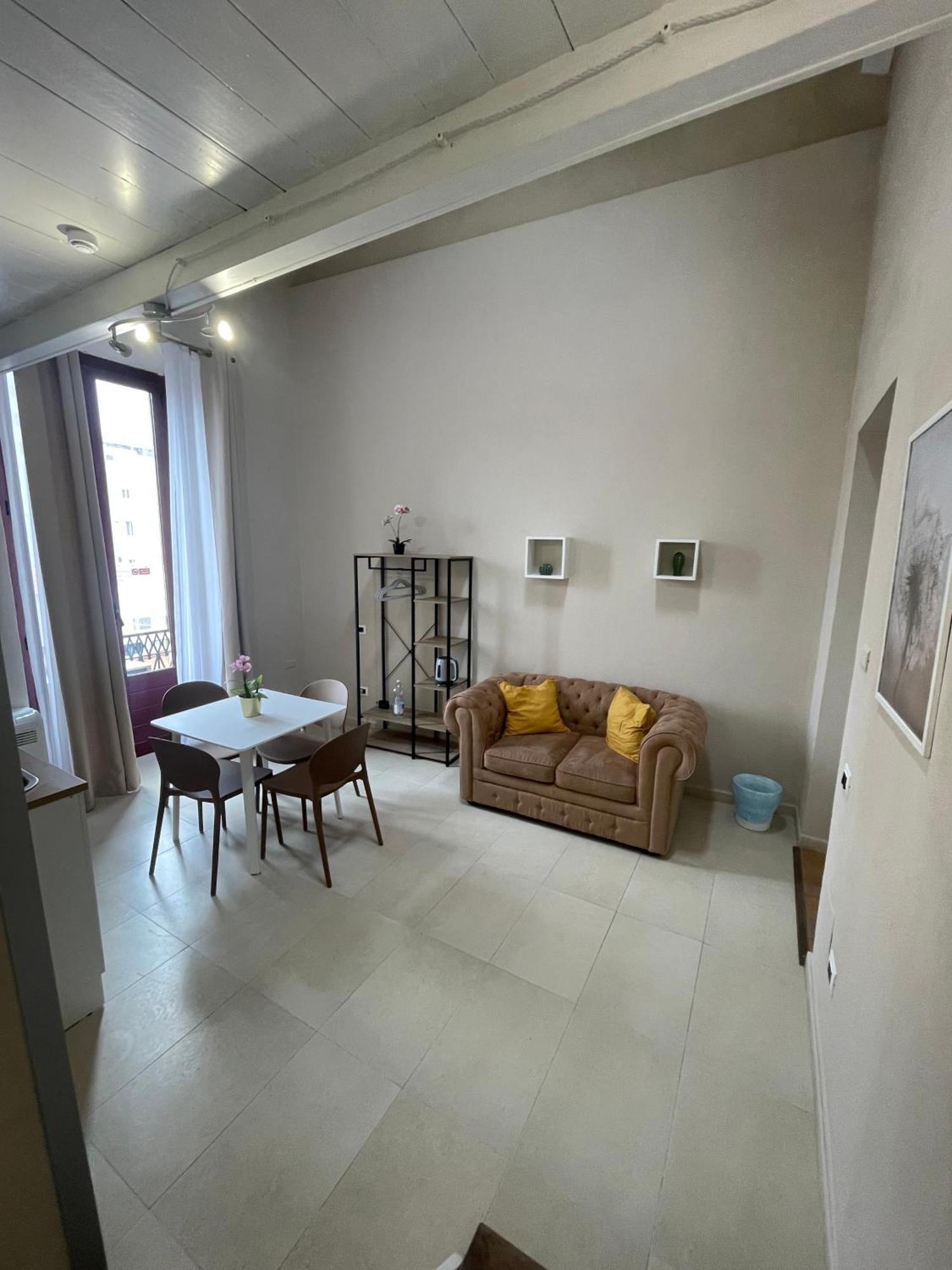 Appartamento Suite Sardinia Holiday Cagliari Dış mekan fotoğraf